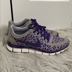 Women’s Nike Cheetah Print Sneakers- size 9